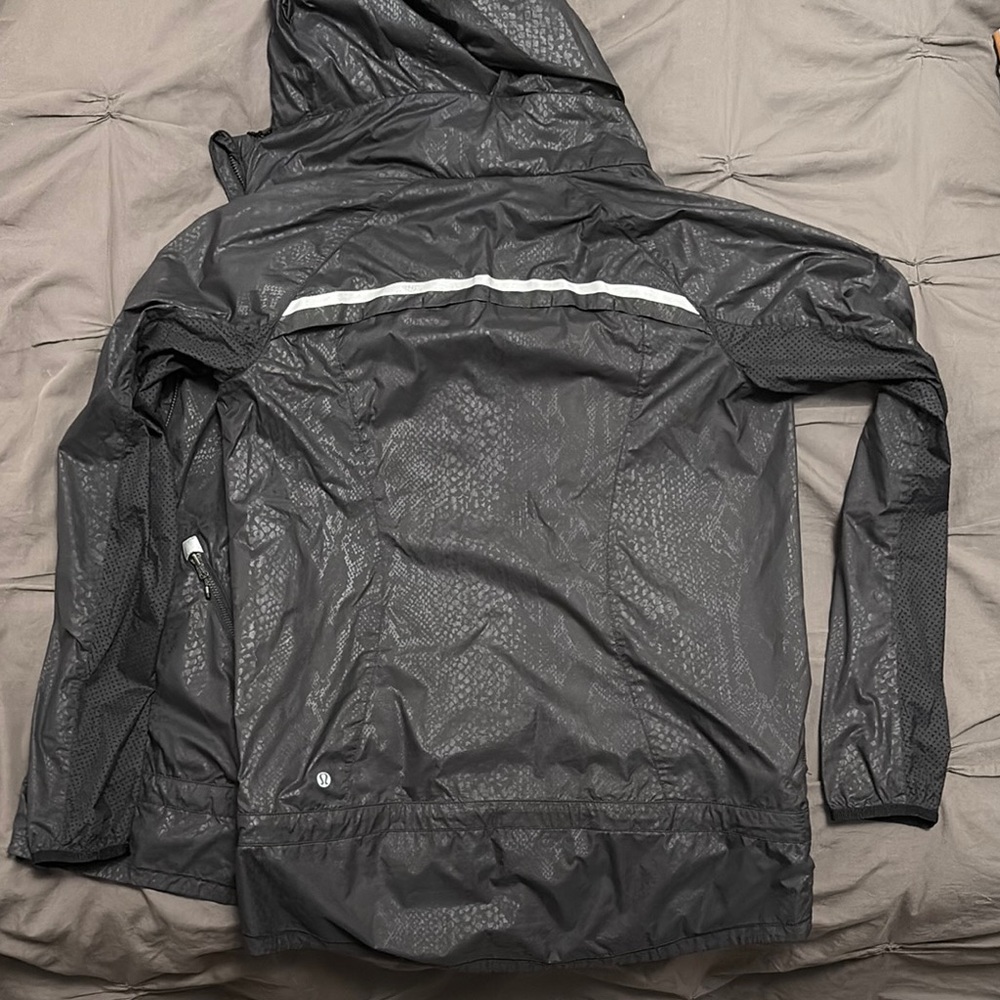 lululemon athletica Black windbreaker Jacket